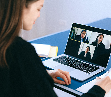 virtual-desktop-meeting